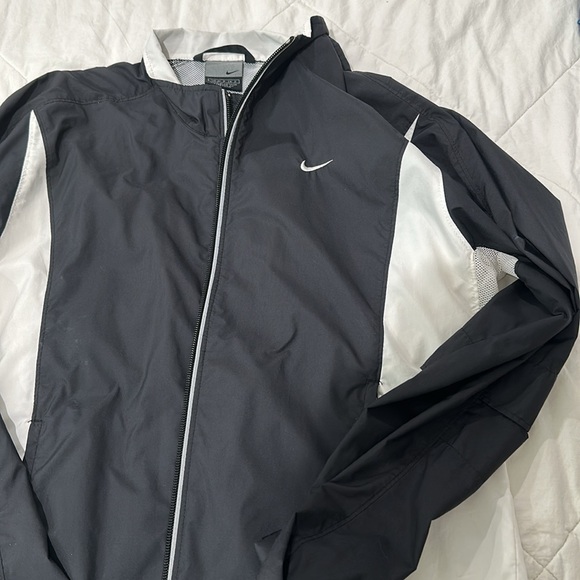 Nike running lightweight jacket Size S - Picture 5 of 8